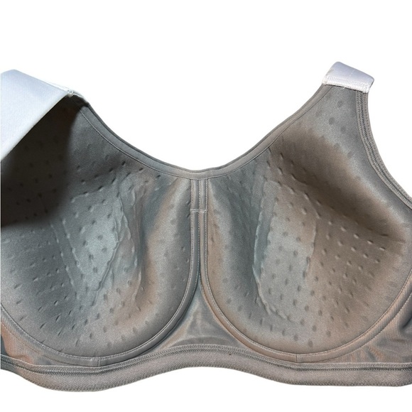 Livi Active Max Support Underwire Sports Bra - Picture 6 of 9